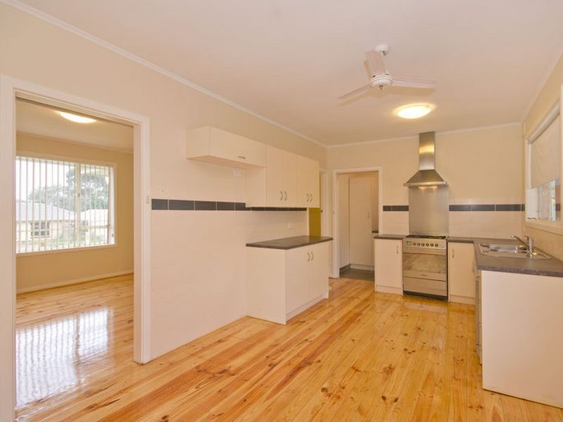 15 Cremin Street, Fairview Park SA 5126