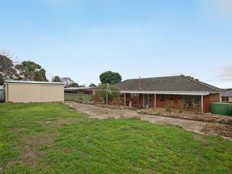 15 Cremin Street, Fairview Park SA 5126