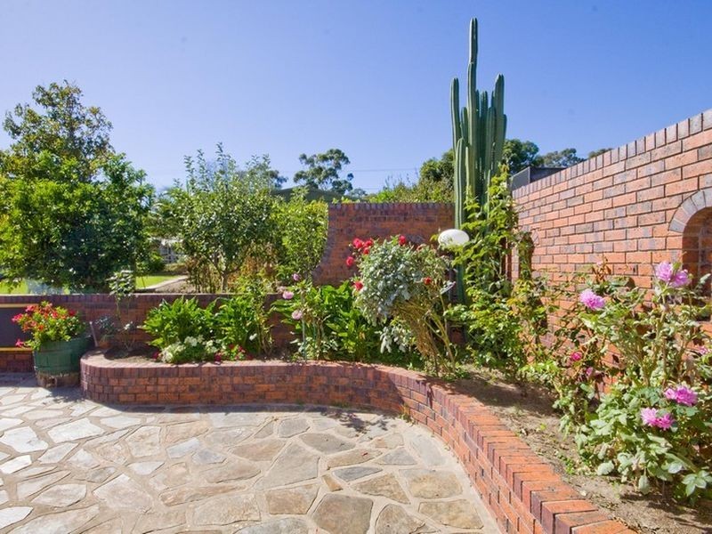6 Yorke Drive, Pasadena SA 5042