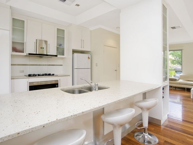 2 Vansittart Place, Beaumont SA 5066