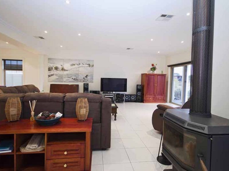93 Gilmore Crescent, Wallaroo SA 5556