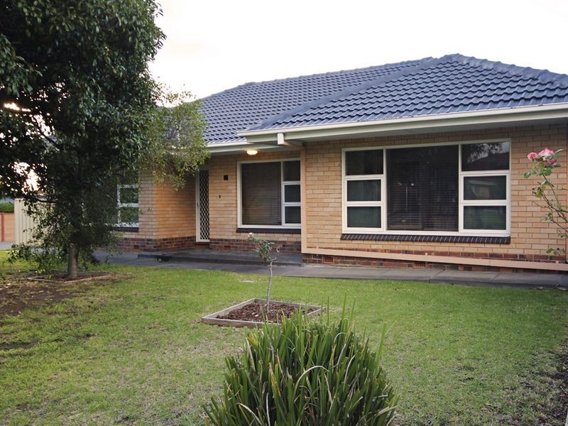 13 Lomman Avenue, Newton SA 5074