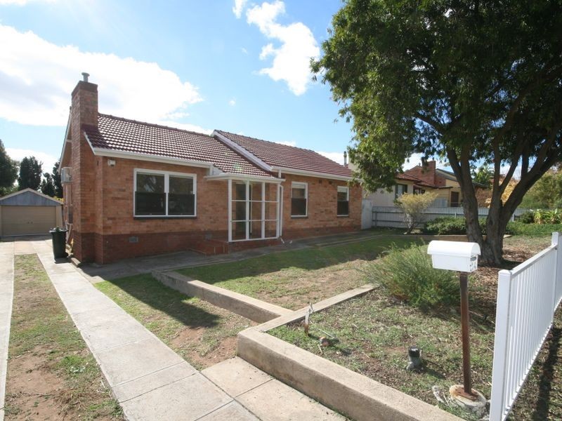 14 Turner Avenue, Clearview SA 5085