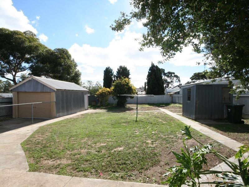 14 Turner Avenue, Clearview SA 5085