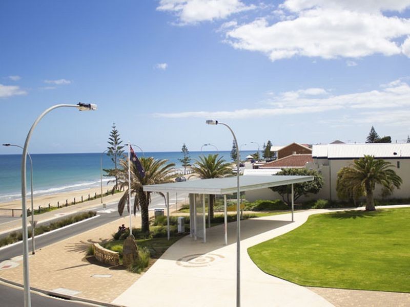 214/50 Esplanade, Christies Beach SA 5165