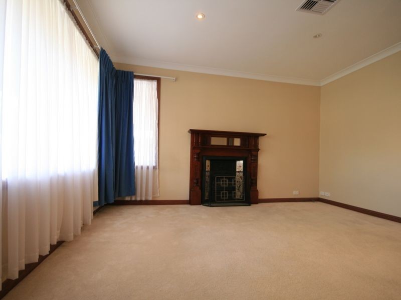 6 Gulfview Parade, Valley View SA 5093