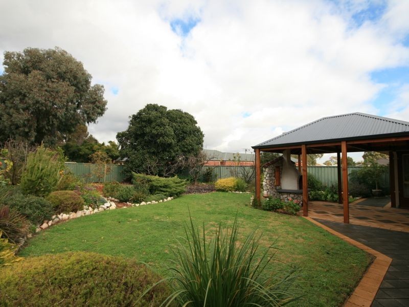 58 Hallett Avenue, Tranmere SA 5073