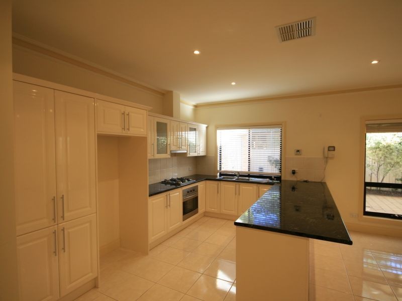 33 Ways Road, Hampstead Gardens SA 5086