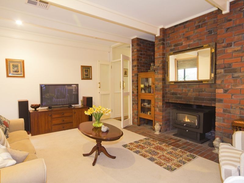 11 Redgum Drive, Belair SA 5052