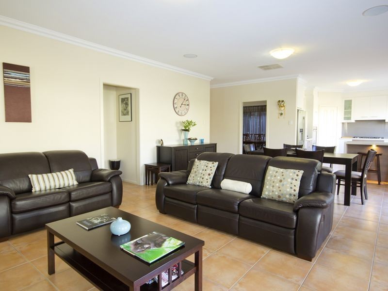 5 Ruby Street, Hope Valley SA 5090