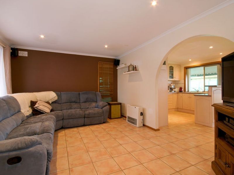 45 Marriott Avenue, Para Vista SA 5093