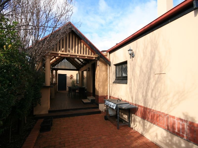 12 Auburn Avenue, Myrtle Bank SA 5064