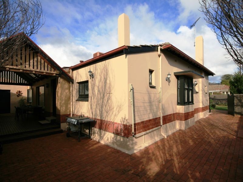 12 Auburn Avenue, Myrtle Bank SA 5064