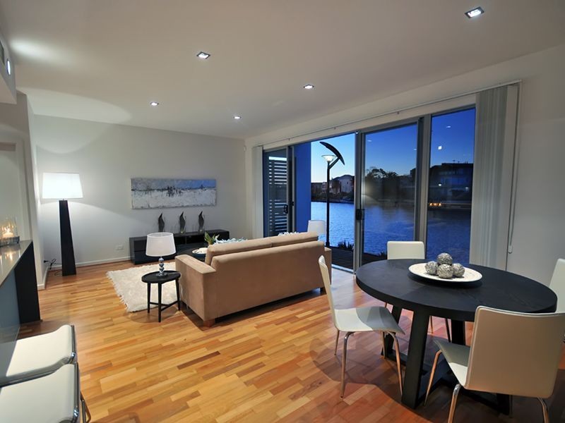 2/43 Douglas Drive, Mawson Lakes SA 5095