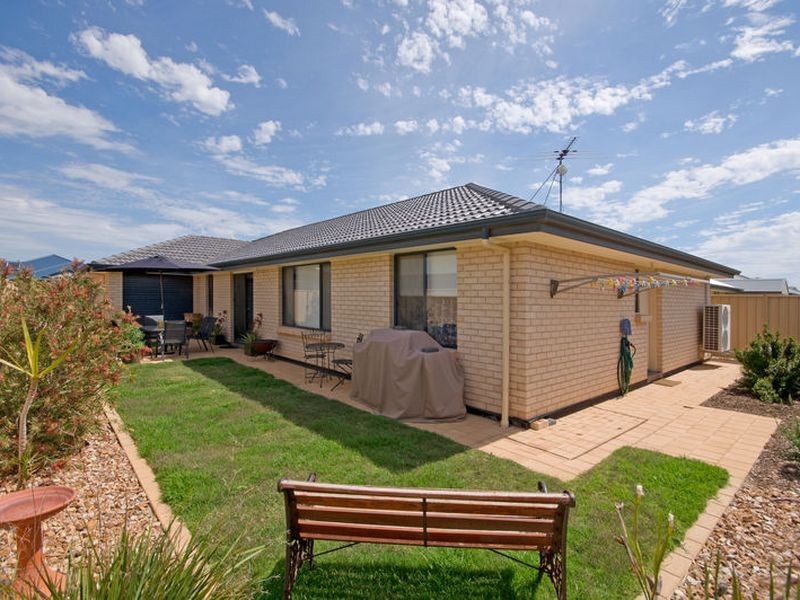 9 Sand Street, Seaford Meadows SA 5169