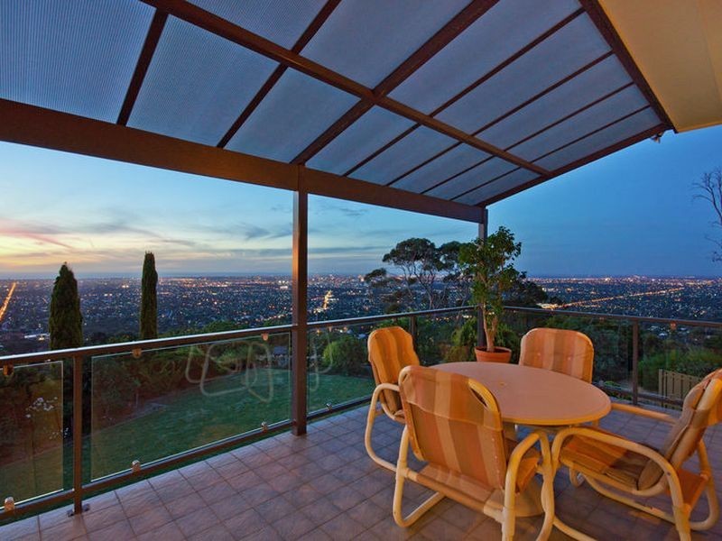 7 Seaview Road, Mount Osmond SA 5064