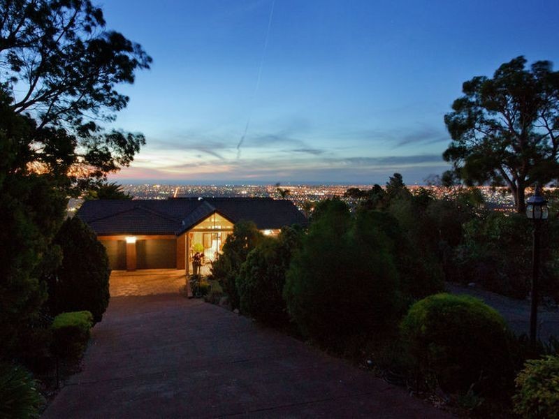 7 Seaview Road, Mount Osmond SA 5064