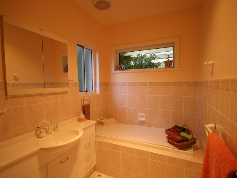 65 Leabrook Drive, Rostrevor SA 5073