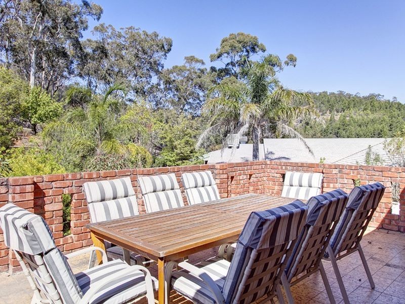 8 Waratah Way, Stonyfell SA 5066