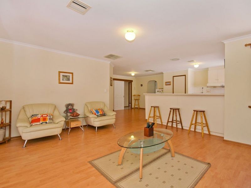60 Oxford Street, Oakden SA 5086