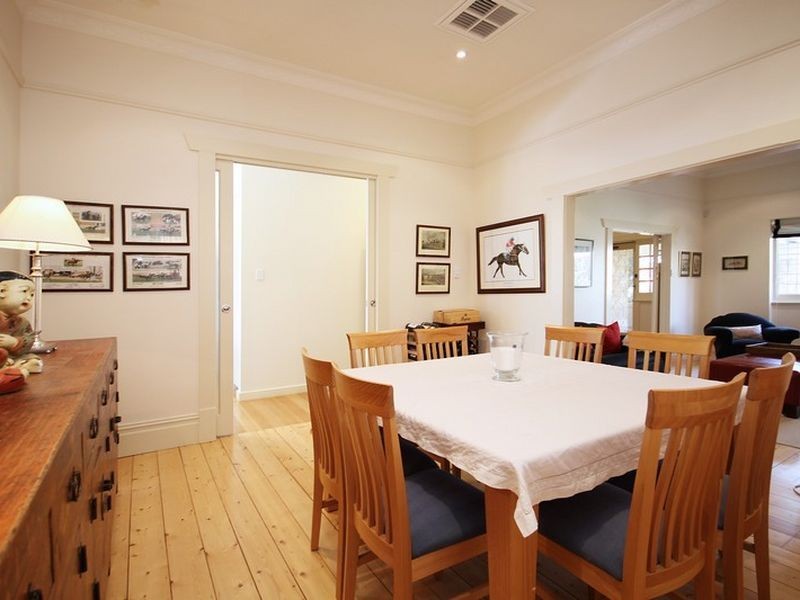 17 Chatsworth Grove, Toorak Gardens SA 5065