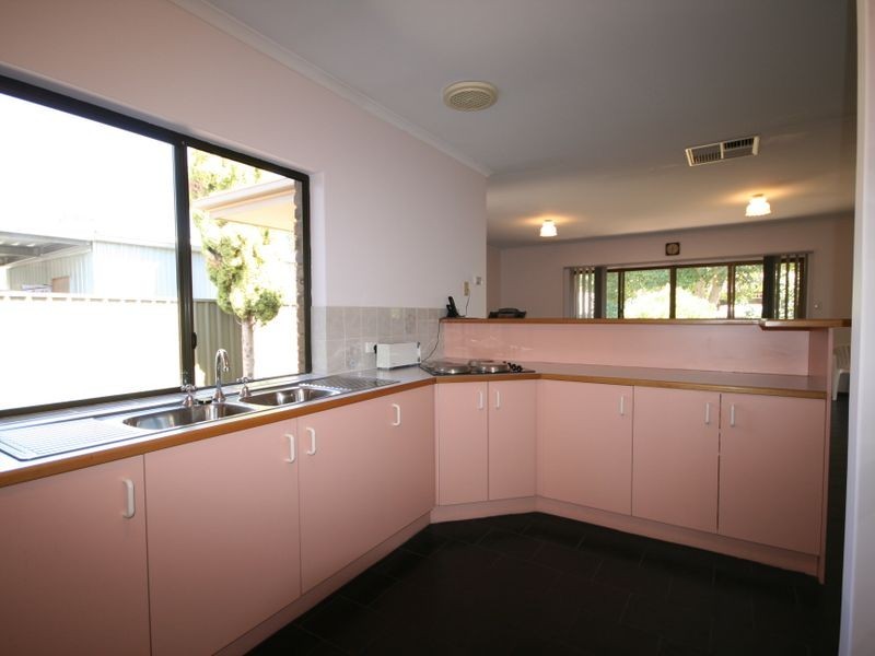 56 Eighth Avenue, St Peters SA 5069