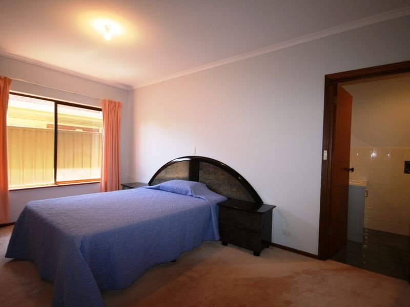 56 Eighth Avenue, St Peters SA 5069