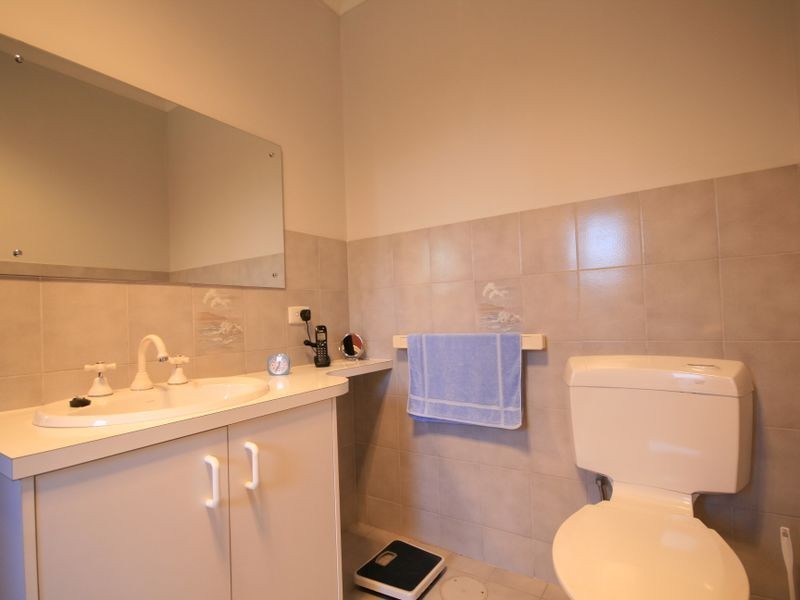56 Eighth Avenue, St Peters SA 5069