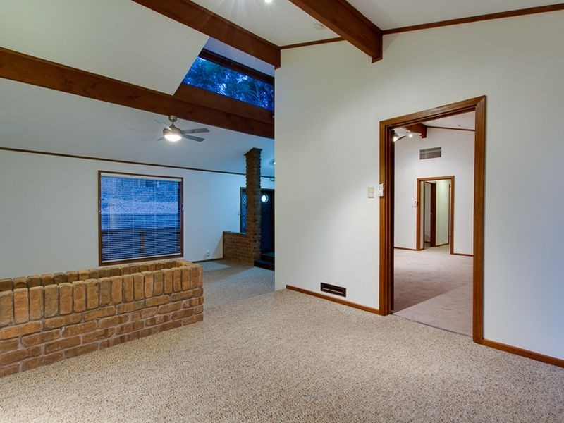 9 Brooker Drive, Hillbank SA 5112