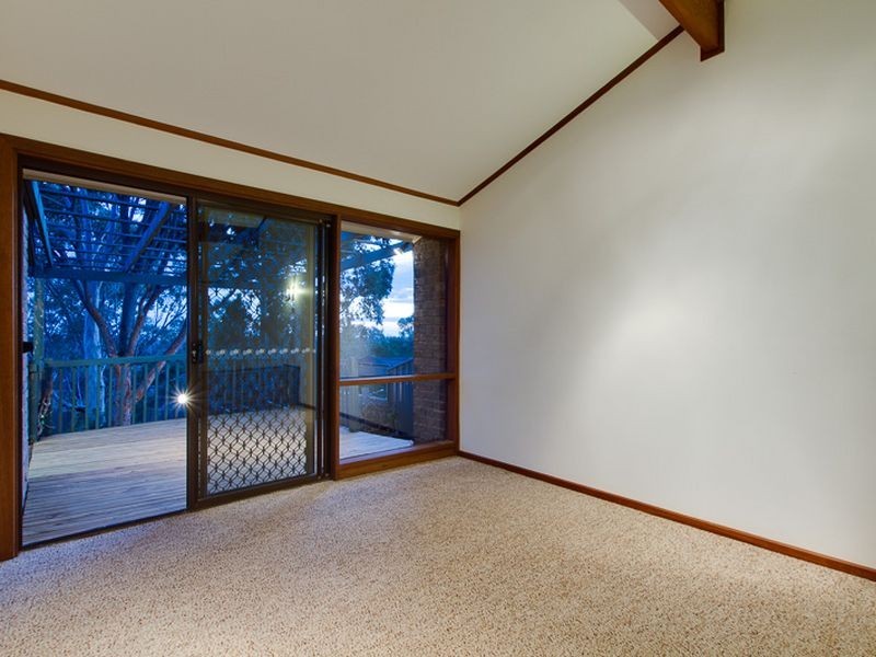 9 Brooker Drive, Hillbank SA 5112