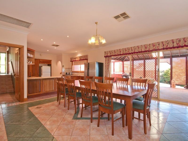 2 Rodeo Drive, Wynn Vale SA 5127