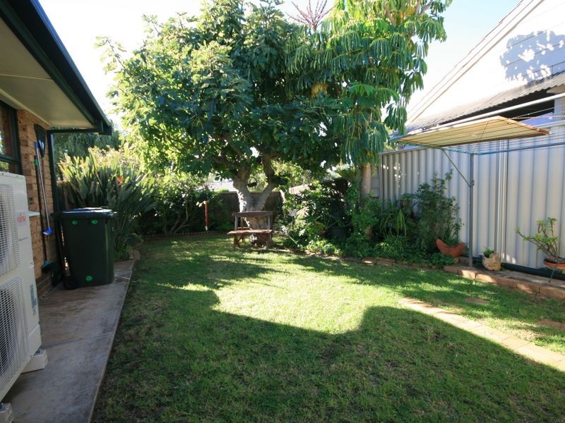 61 Heysen Avenue, Hope Valley SA 5090