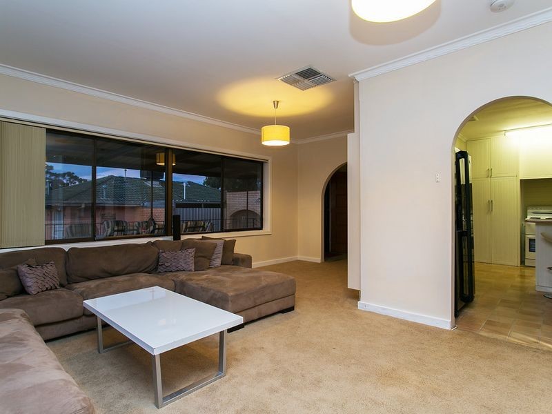 6 Sleep Road, Para Hills SA 5096