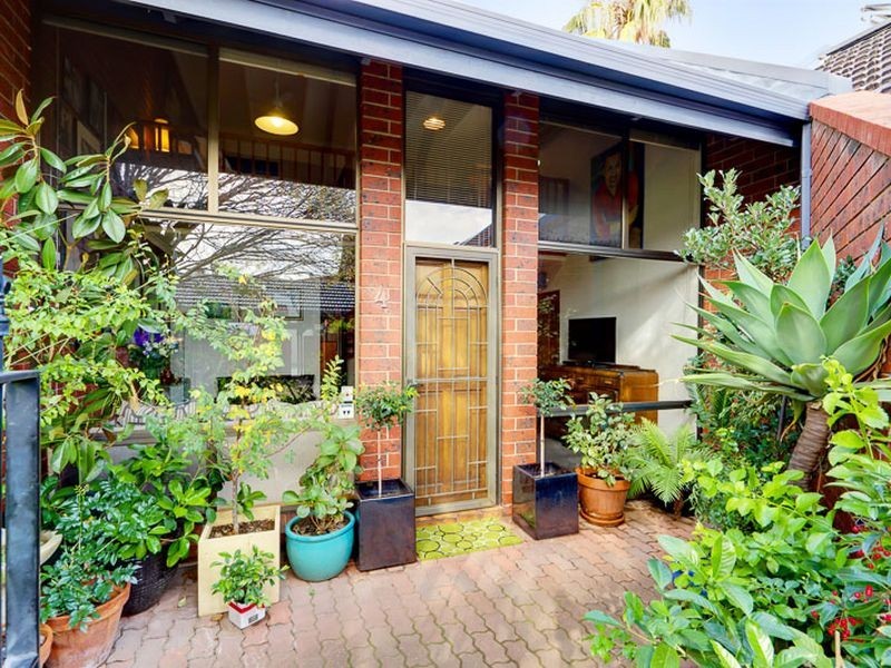 4/9-17 Boulton Mews (off Boulton St), North Adelaide SA 5006