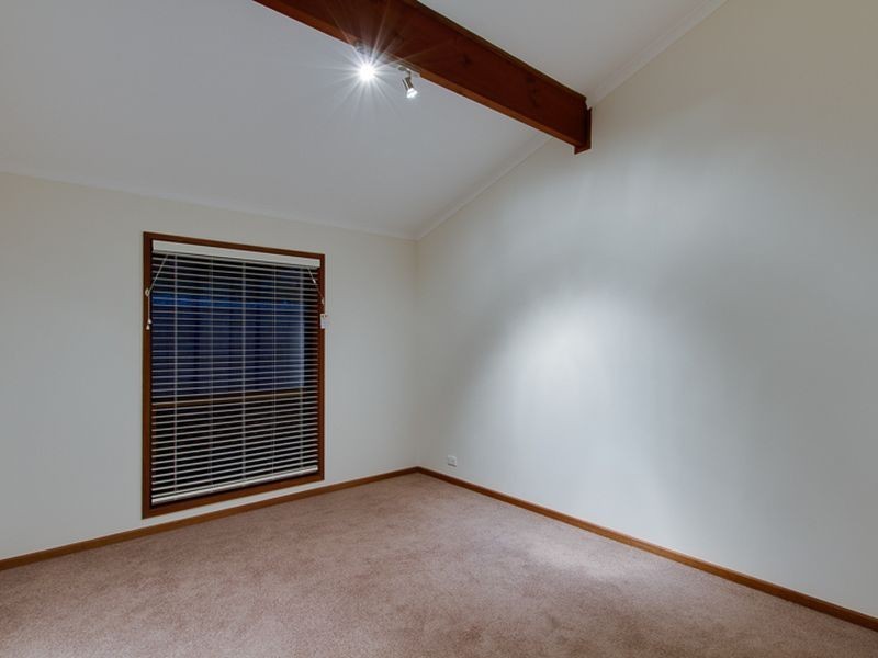 9 Brooker Drive, Hillbank SA 5112