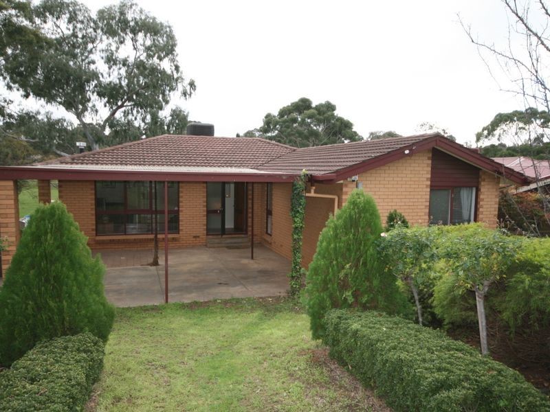 32 Minnamurra Drive, Redwood Park SA 5097
