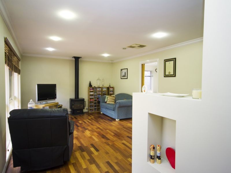 32 Minnamurra Drive, Redwood Park SA 5097