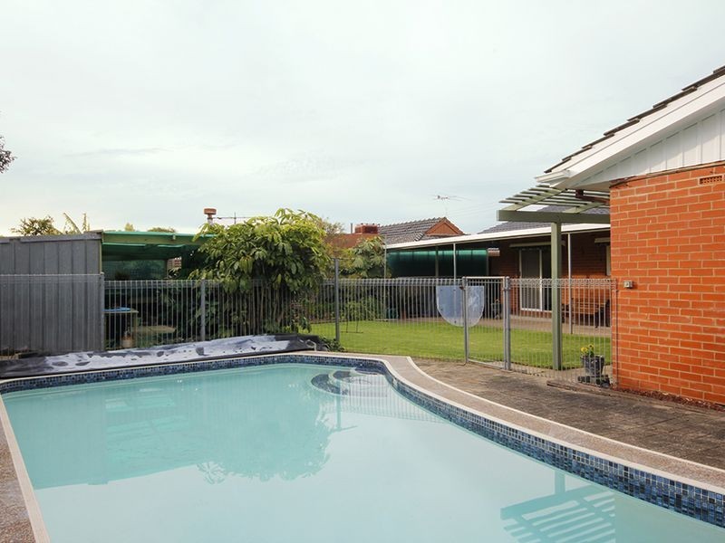 10 Padbury Road, Gilles Plains SA 5086