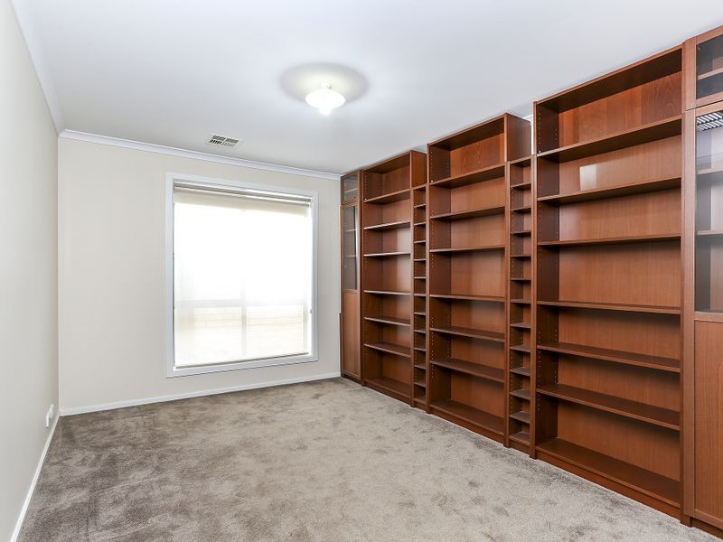 10 Chateau Avenue, Andrews Farm SA 5114