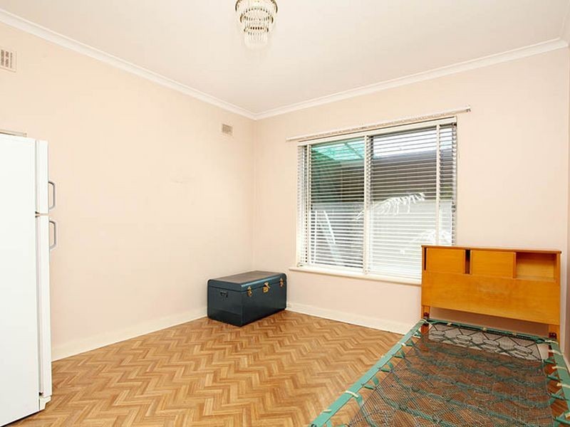 1A Clara Street, Mansfield Park SA 5012