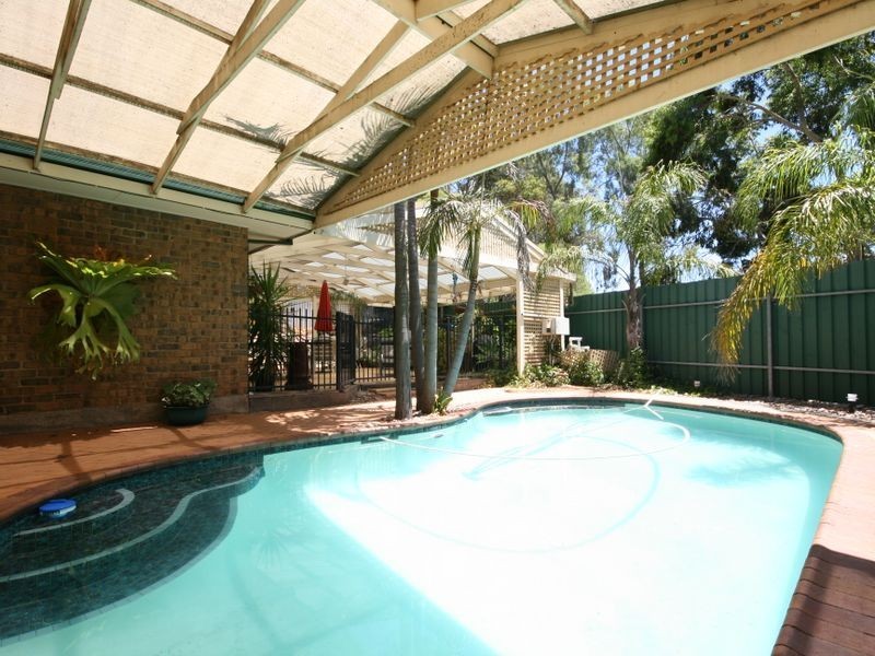 18 Dresden Road, Modbury Heights SA 5092