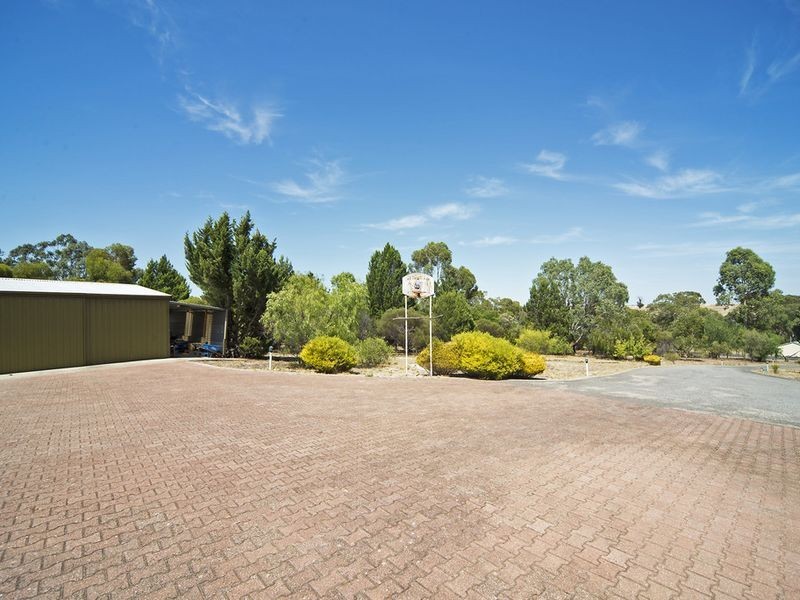 71 Davies Road, Cockatoo Valley SA 5351