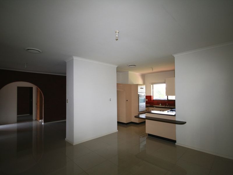 16 Chatswood Grove, Newton SA 5074