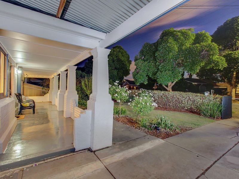 18 Corinda Avenue, Kensington Park SA 5068