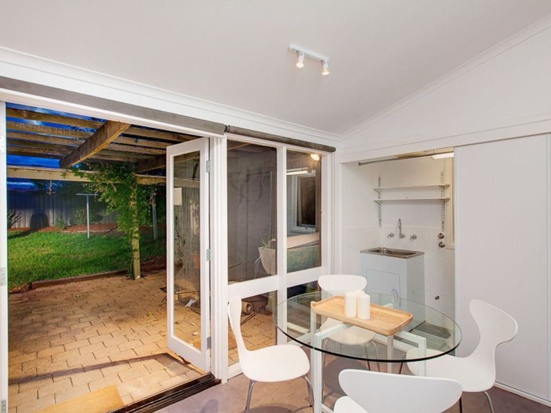 18 Corinda Avenue, Kensington Park SA 5068