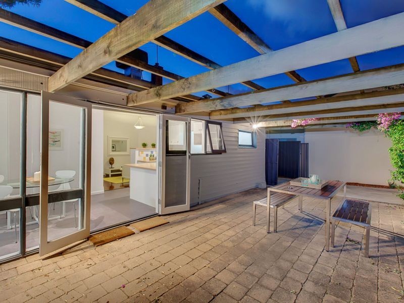 18 Corinda Avenue, Kensington Park SA 5068