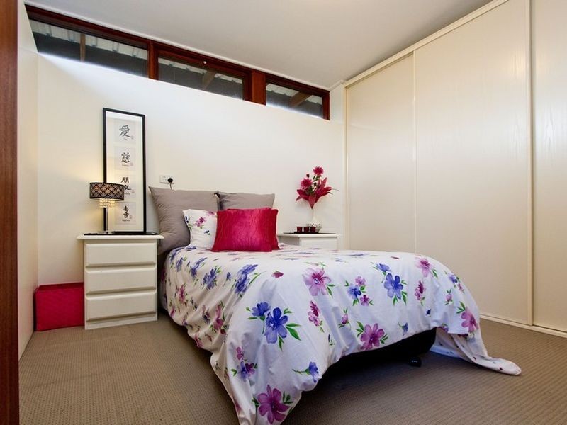 17 Hollard Avenue, Grange SA 5022