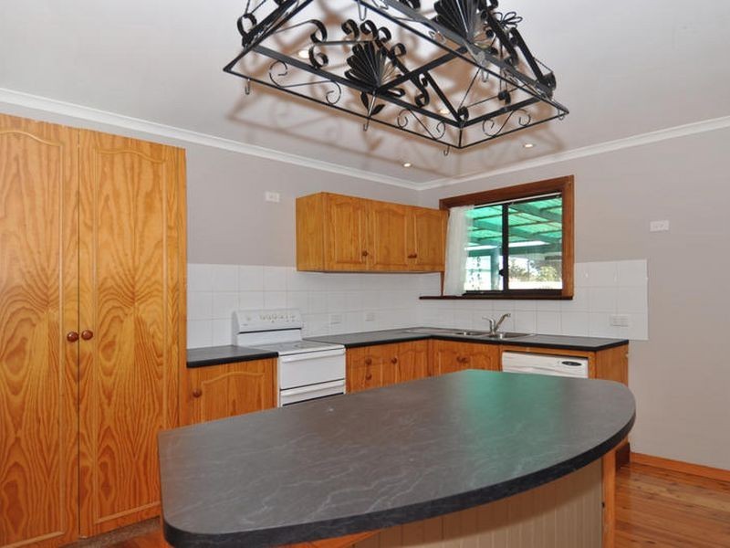 11 Stock Avenue, Aldinga SA 5173