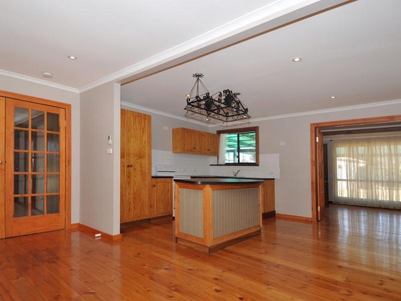 11 Stock Avenue, Aldinga SA 5173