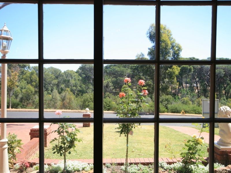 10 Freshford Avenue, Highbury SA 5089